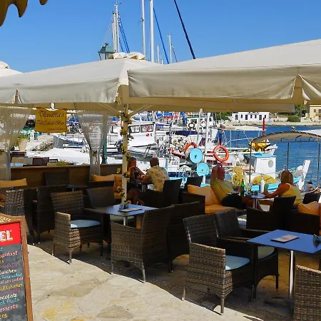 Vassilis Fiscardo Kefalonia *