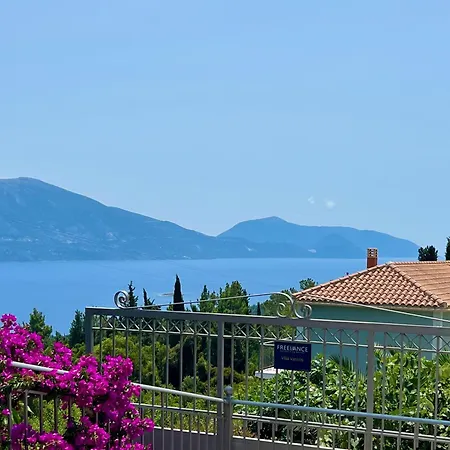 Vassilis Fiscardo Kefalonia Mánganos