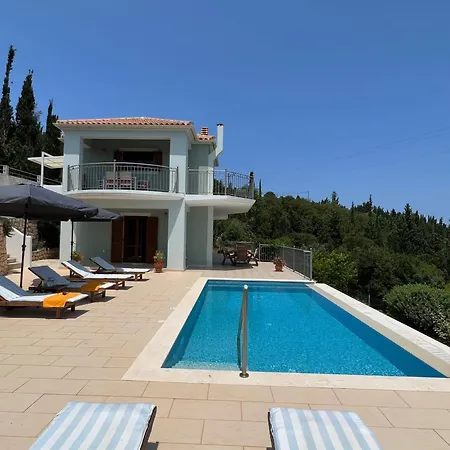Vassilis Fiscardo Kefalonia * Mánganos